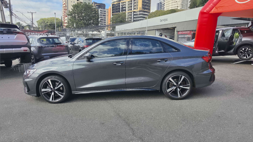 a3 sedan performance black 2.0 16v tb mhev s troni  2023/243