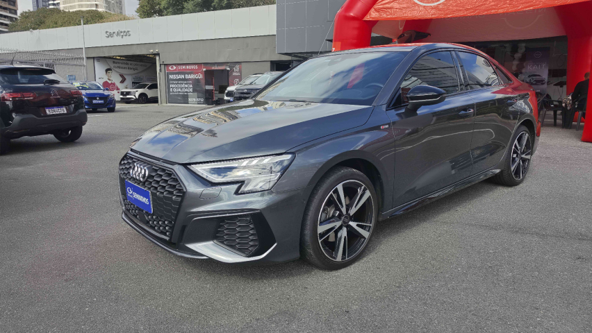 a3 sedan performance black 2.0 16v tb mhev s troni  2023/242