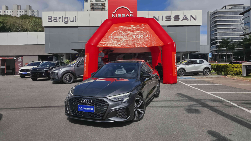 a3 sedan performance black 2.0 16v tb mhev s troni  2023/2421