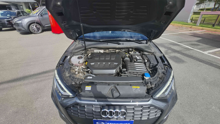 a3 sedan performance black 2.0 16v tb mhev s troni  2023/249