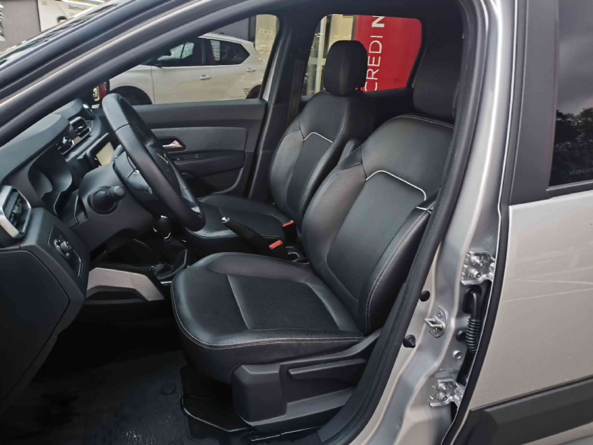 iconic 1.3 16v tce cvt x-tronic  flex automatico 2023/2411