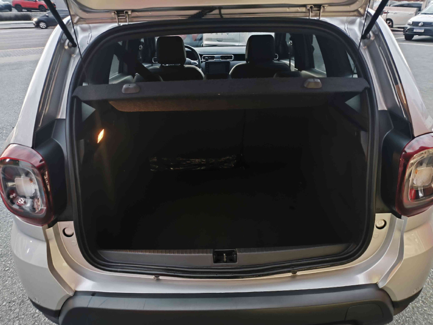 iconic 1.3 16v tce cvt x-tronic  flex automatico 2023/248