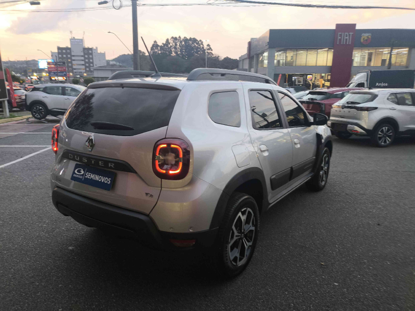 iconic 1.3 16v tce cvt x-tronic  flex automatico 2023/246