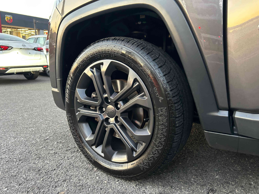compass longitude 4x2 1.3 gse t270 tb at flex automatico 2021/2219