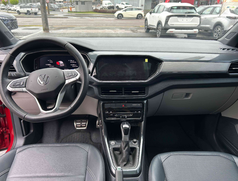 t-cross highline 250 1.4 tsi at flex automatico 2024/2410