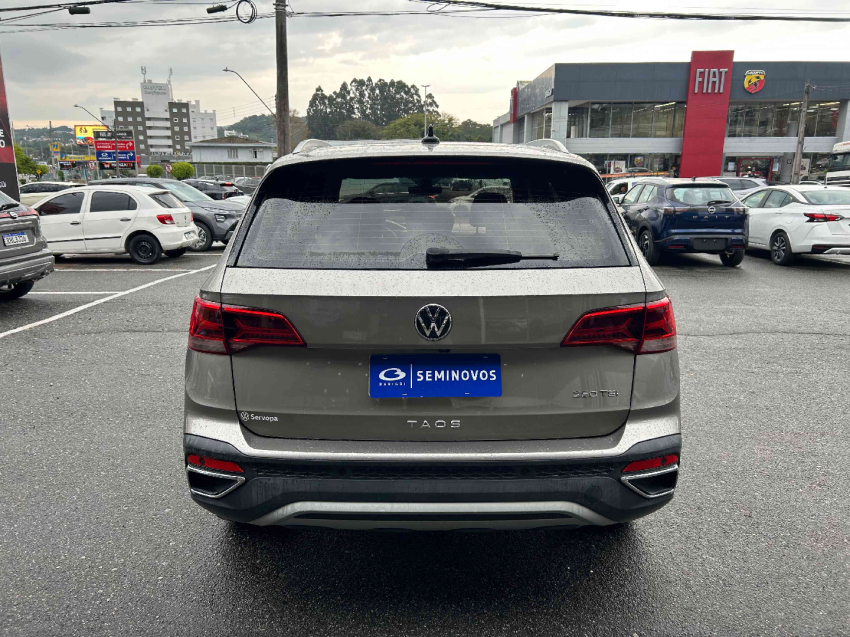 taos highline 250 1.4 tb at flex automatico 2024/245