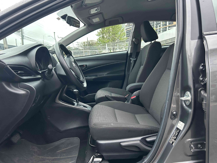 yaris sedan xl 1.5 cvt  flex automatico 2024/2511