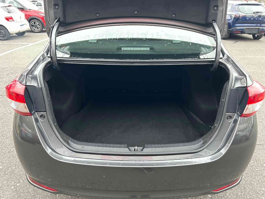 yaris sedan xl 1.5 cvt  flex automatico 2024/258