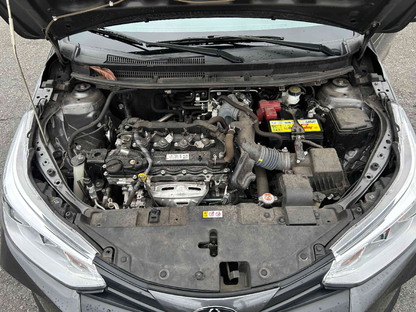 yaris sedan xl 1.5 cvt  flex automatico 2024/259