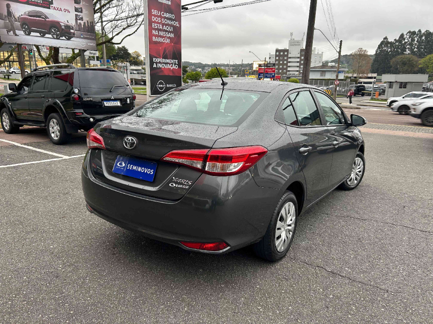 yaris sedan xl 1.5 cvt  flex automatico 2024/256