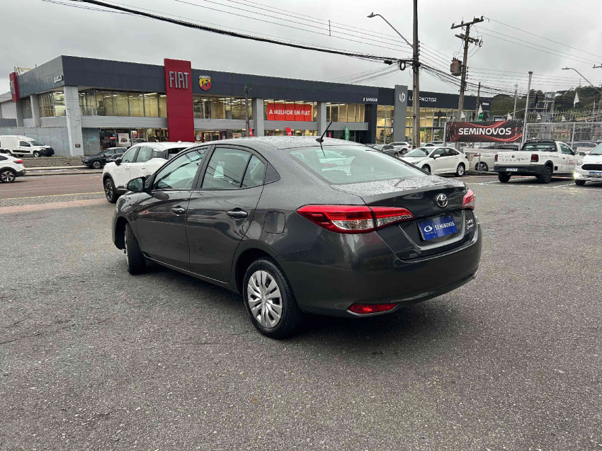 yaris sedan xl 1.5 cvt  flex automatico 2024/254