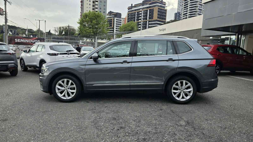 tiguan allspace comfortline 250 1.4 tsi dsg flex semiautomatico 2019/193