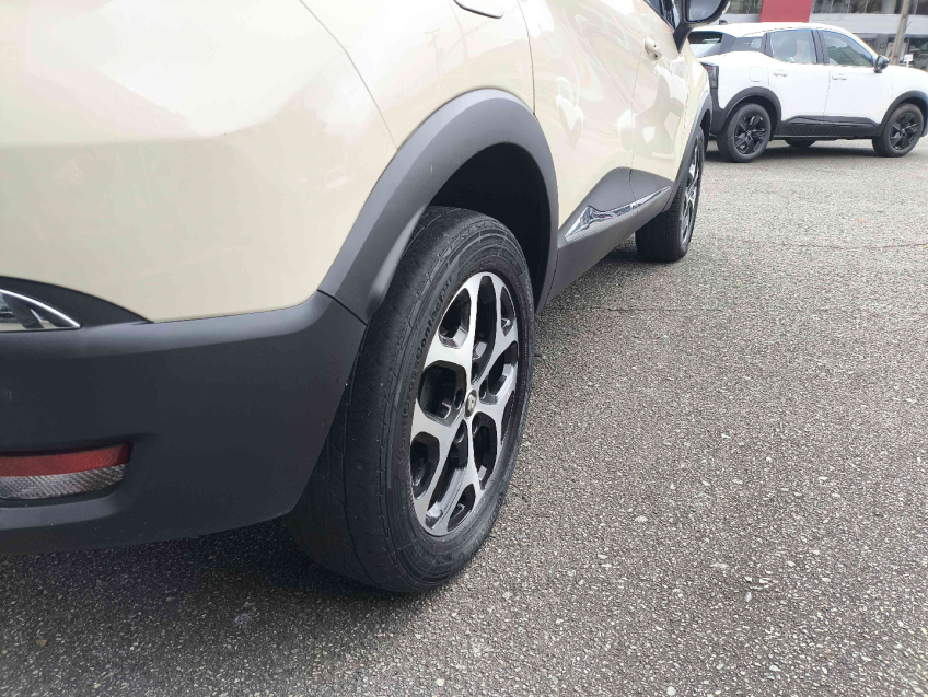 renault captur 1.6 16v sce flex intense x-tronic 4p manual 20188