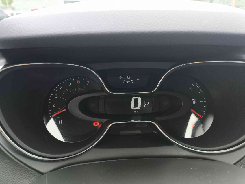 renault captur 1.6 16v sce flex intense x-tronic 4p manual 201812