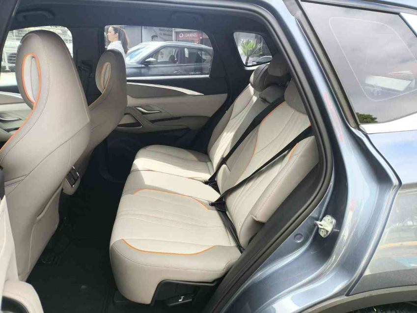 BYD SONG PRO Híbrido Automático18