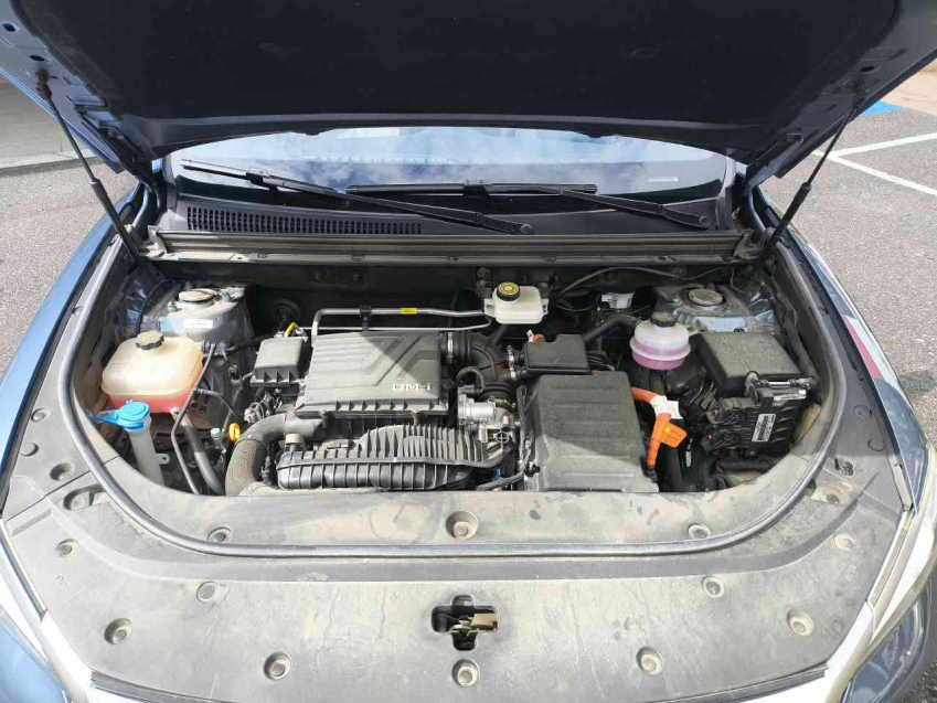 BYD SONG PRO Híbrido Automático10