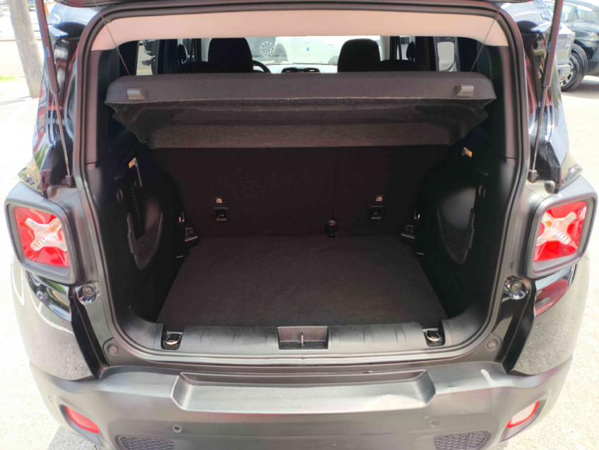 RENEGADE SPORT 1.8 16V AT6 Flex Automático 2021/218
