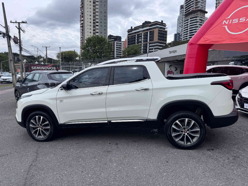 TORO 2.0 16V TURBO DIESEL VOLCANO 4WD AT9 2019/203