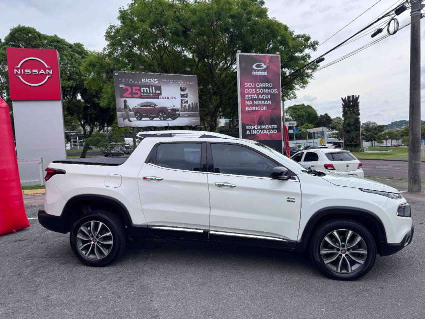 TORO 2.0 16V TURBO DIESEL VOLCANO 4WD AT9 2019/207