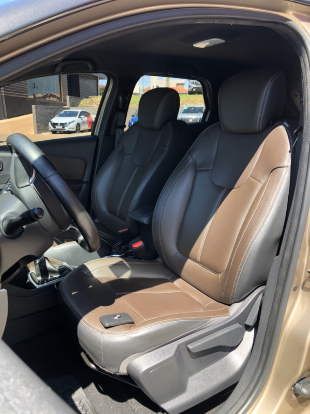 renault captur 1.3 tce flex iconic x-tronic 2023