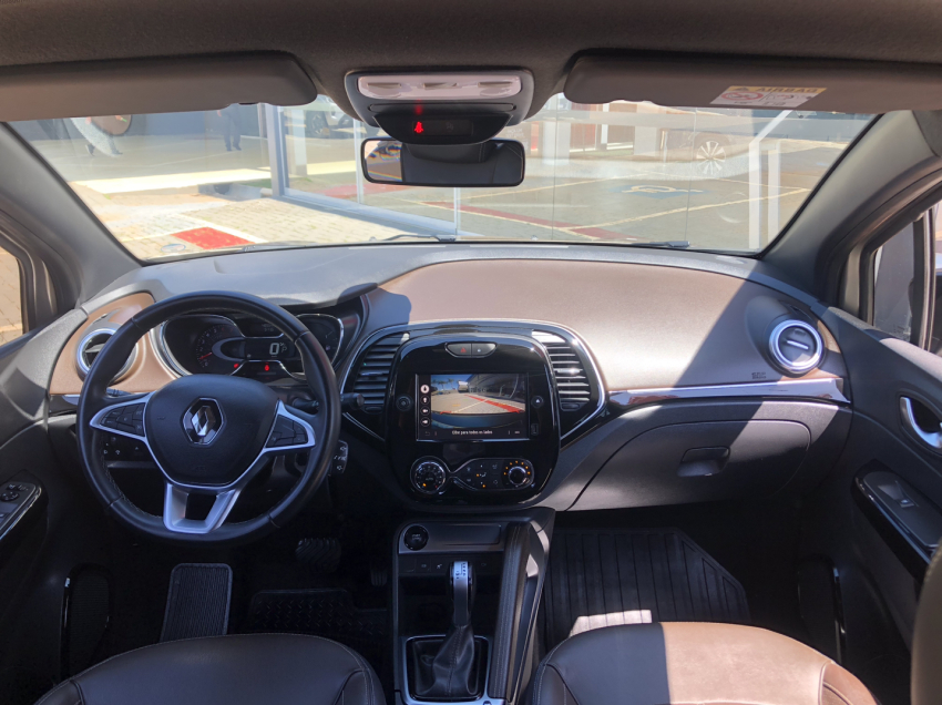 renault captur 1.3 tce flex iconic x-tronic 2023