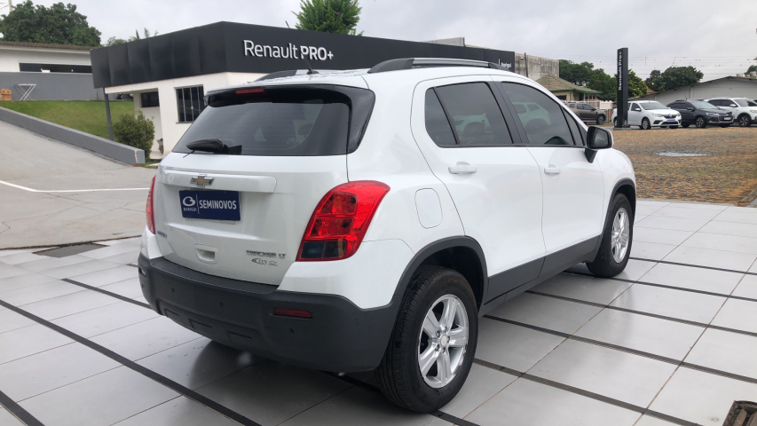 chevrolet tracker 1.8 mpfi lt 4x2 16v flex 4p automatico 2016
