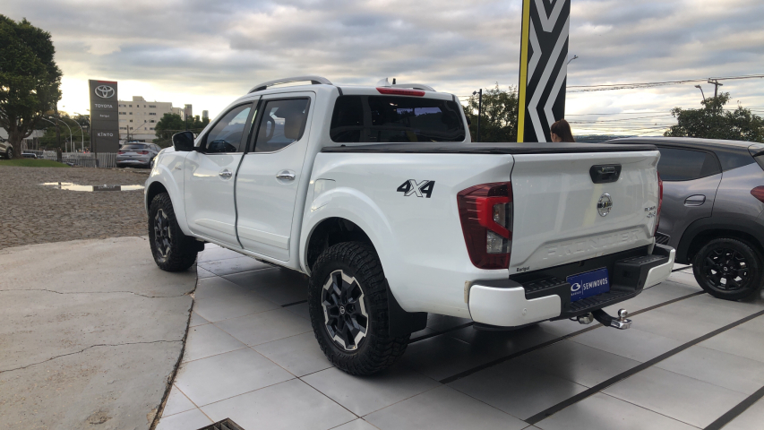 nissan frontier 2.3 16v turbo diesel platinum cd 4x4 automatico 4p 2023