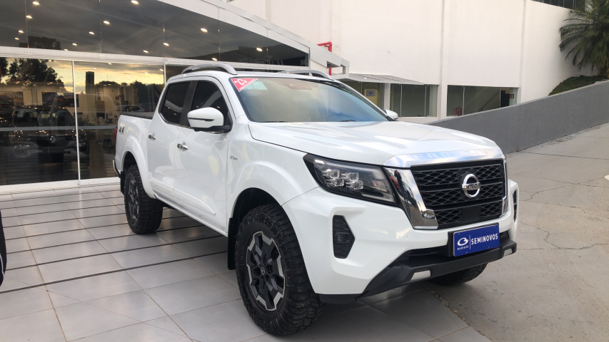nissan frontier 2.3 16v turbo diesel platinum cd 4x4 automatico 4p 2023