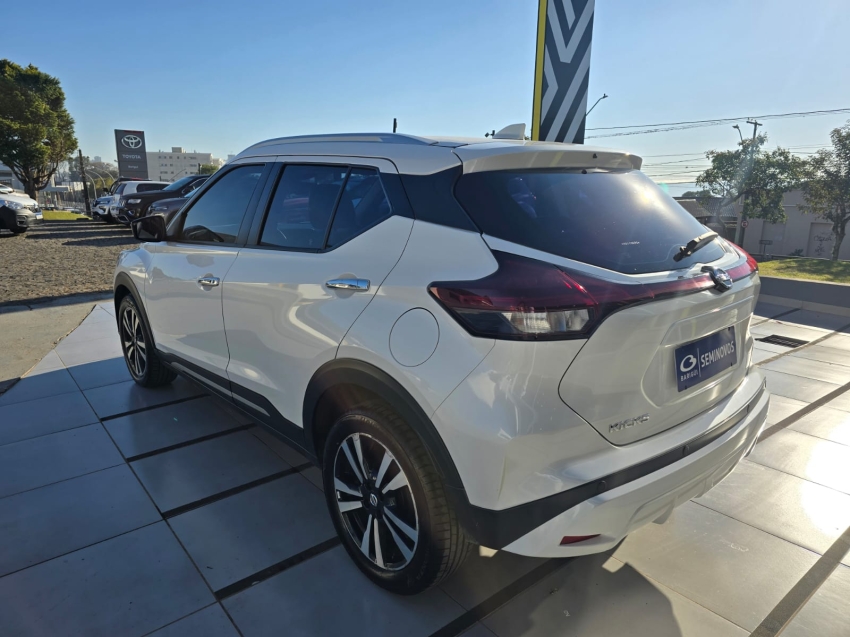 nissan kicks 1.6 16v flexstart exclusive xtronic flex 4p automatico 2022