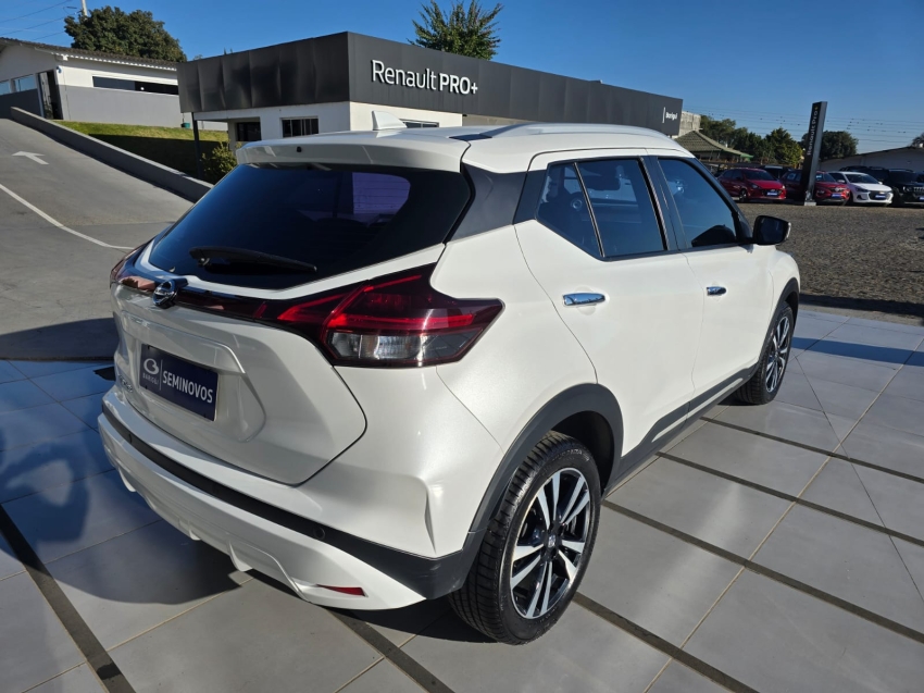 nissan kicks 1.6 16v flexstart exclusive xtronic flex 4p automatico 2022