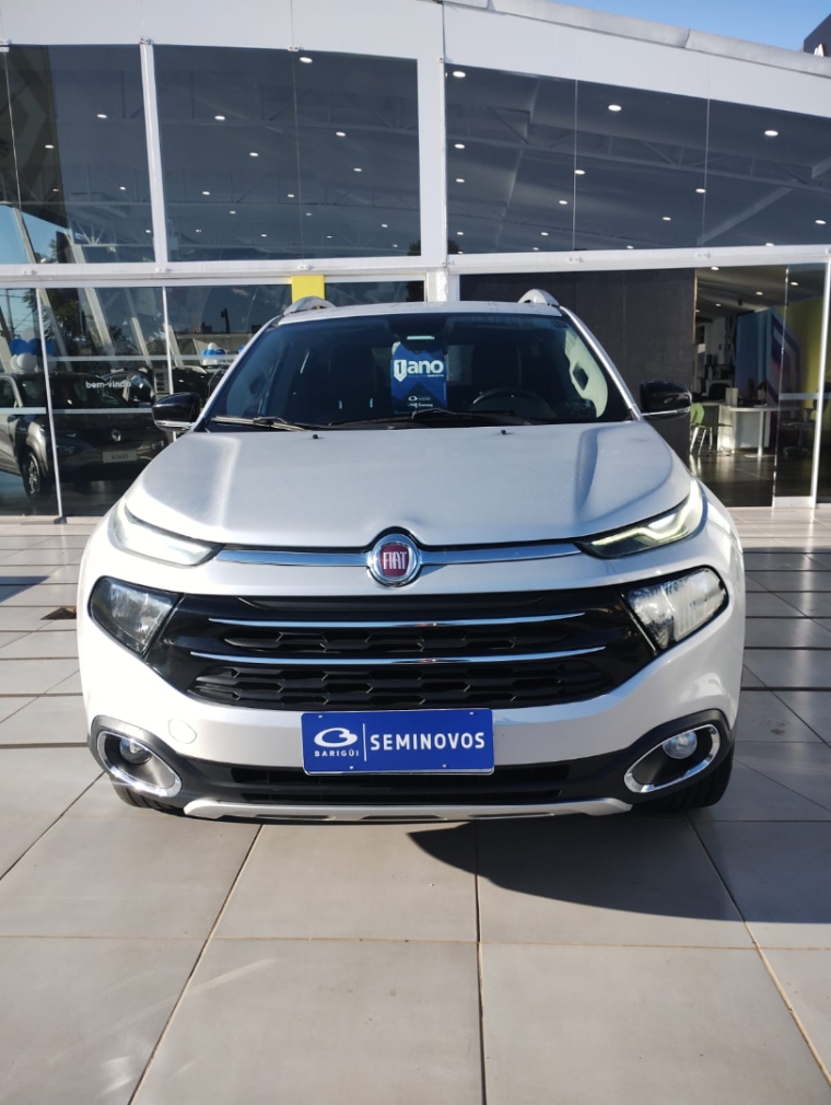 fiat toro 2.0 16v turbo diesel volcano 4wd at9 4p automatico 2017