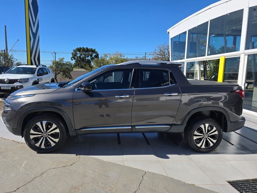 fiat toro 1.3 turbo 270 flex volcano at6 4p automatico 2023