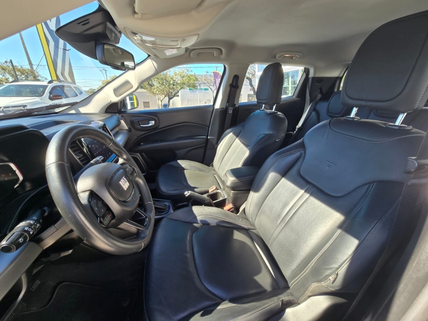 fiat toro 1.3 turbo 270 flex volcano at6 4p automatico 2023
