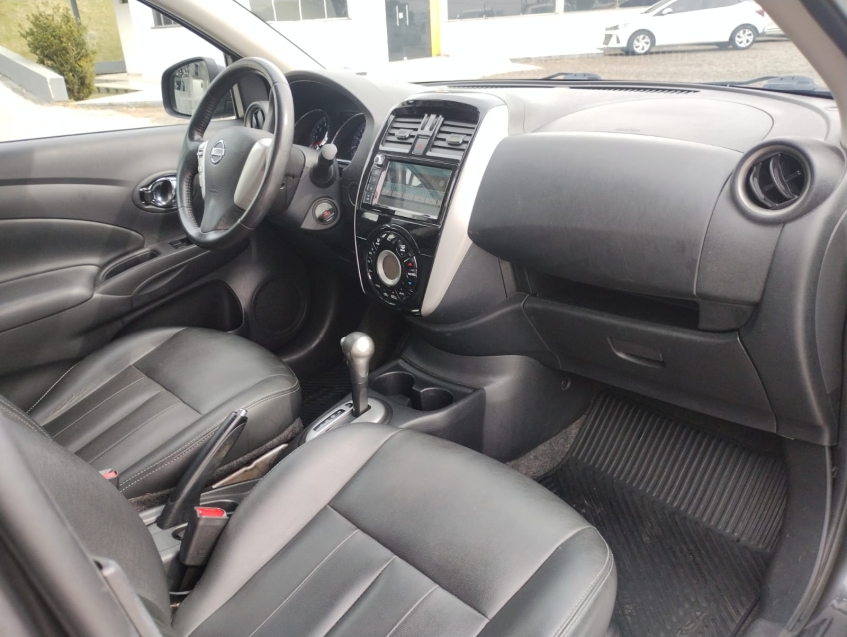 nissan versa 1.6 16v flexstart sl 4p xtronic flex automatico 2020