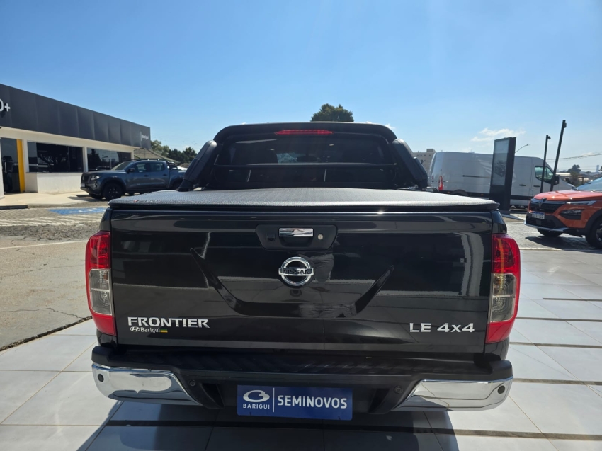 nissan frontier 2.3 16v turbo diesel le cd 4x4 automatico 4p 2021