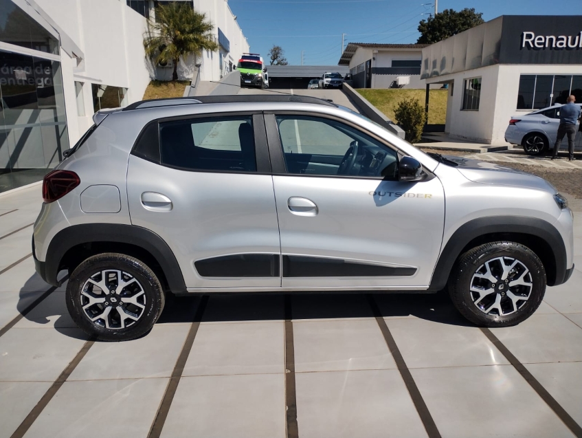 renault kwid 1.0 12v sce flex outsider manual 4p 2025
