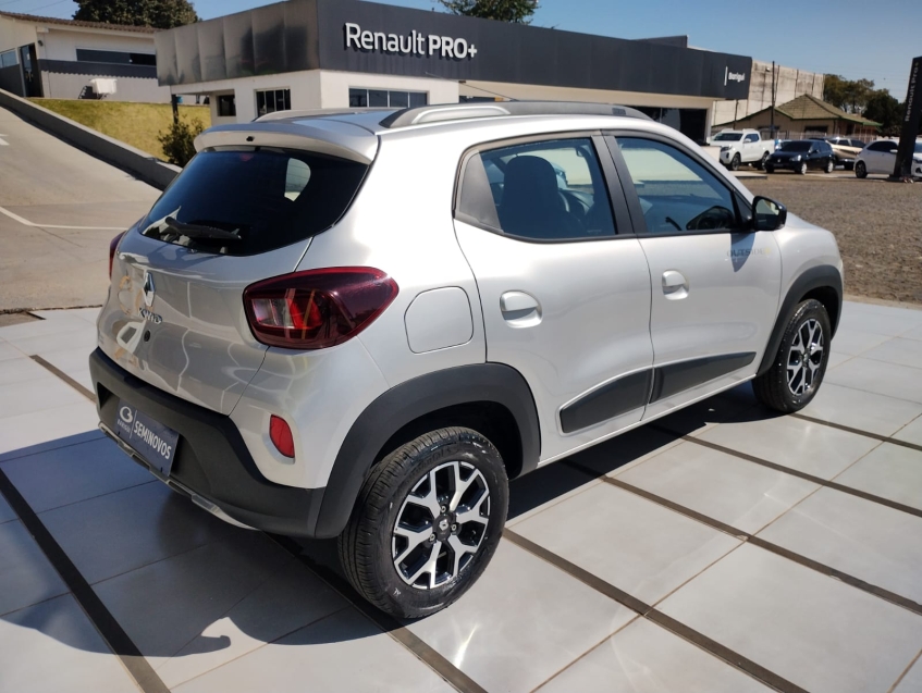 renault kwid 1.0 12v sce flex outsider manual 4p 2025