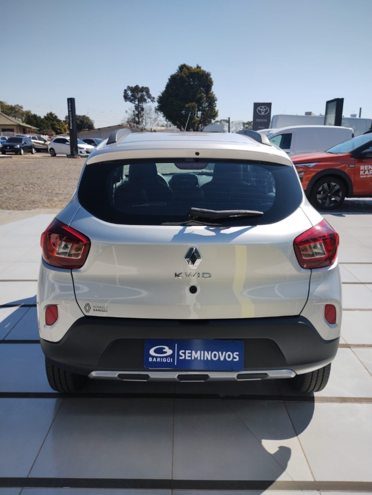 renault kwid 1.0 12v sce flex outsider manual 4p 2025