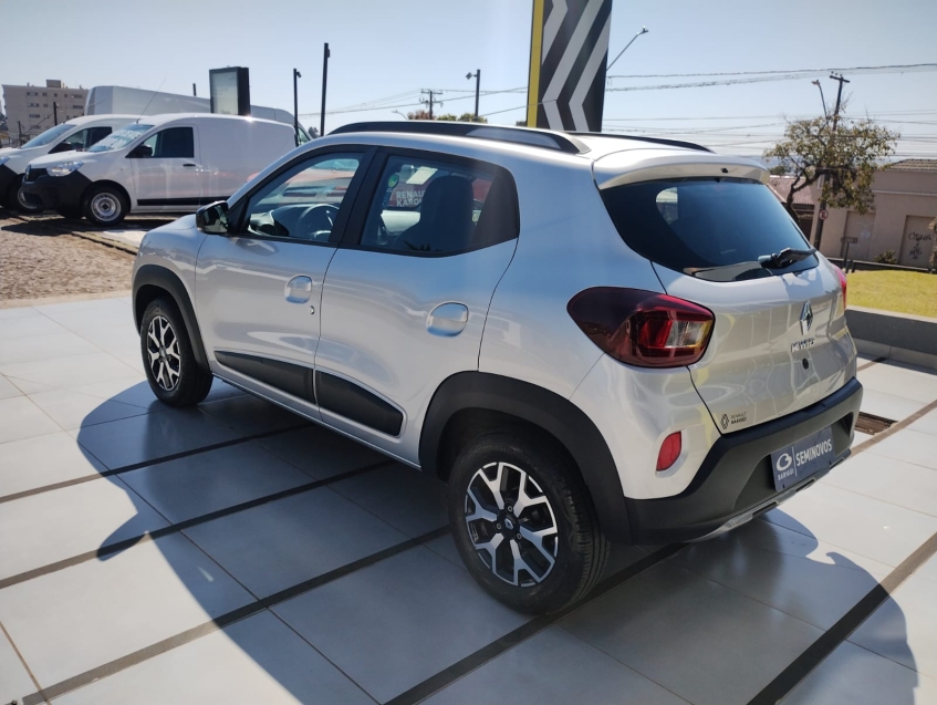 renault kwid 1.0 12v sce flex outsider manual 4p 2025