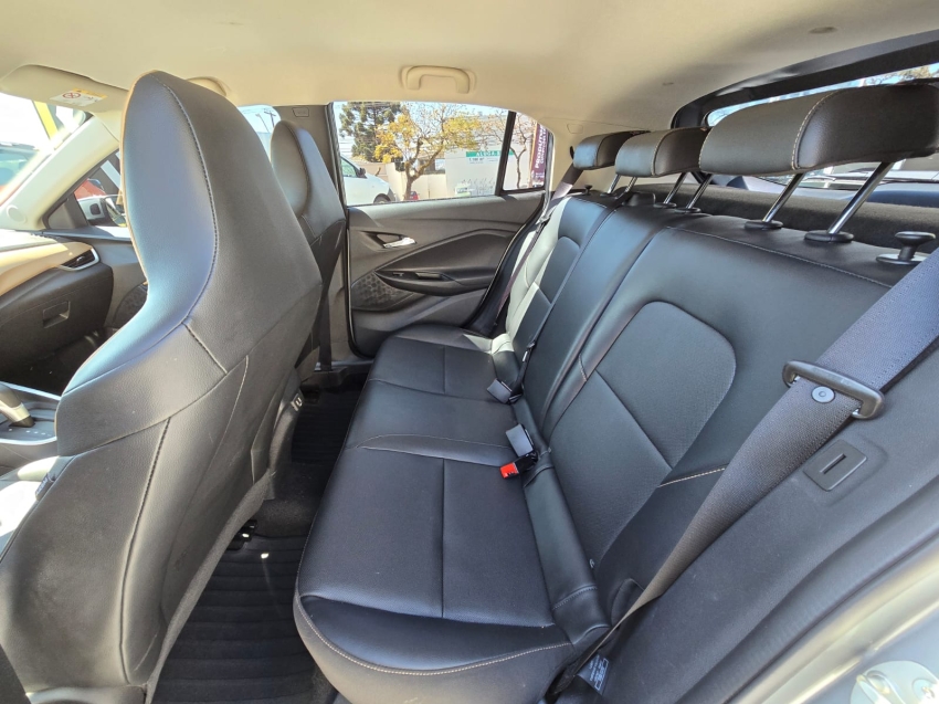 chevrolet onix 1.0 turbo flex premier automatico 4p 2024