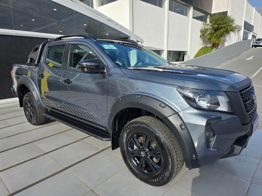nissan frontier 2.3 16v turbo diesel attack cd 4x4 automatico 4p 2025