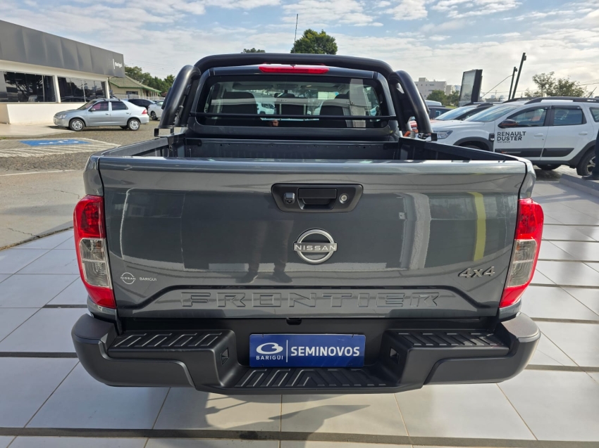 nissan frontier 2.3 16v turbo diesel attack cd 4x4 automatico 4p 2025