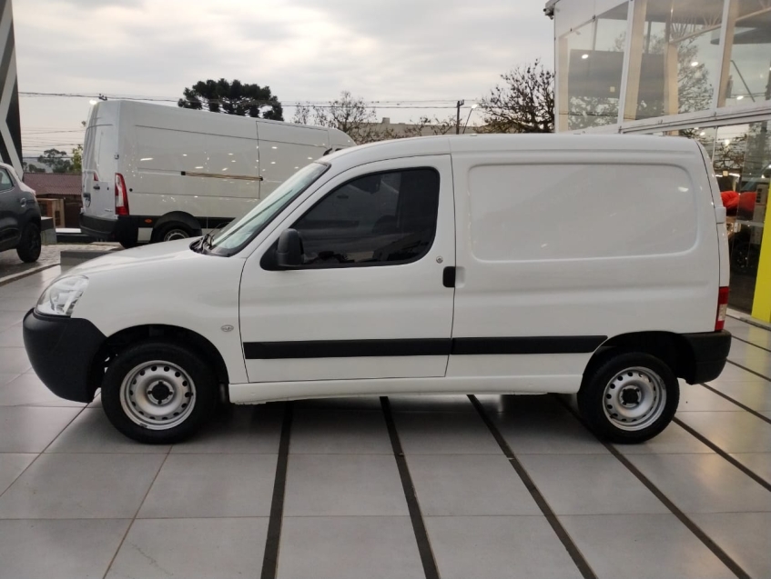 peugeot partner 1.6 furgao 800kg 16v flex 3p manual 2p 2020