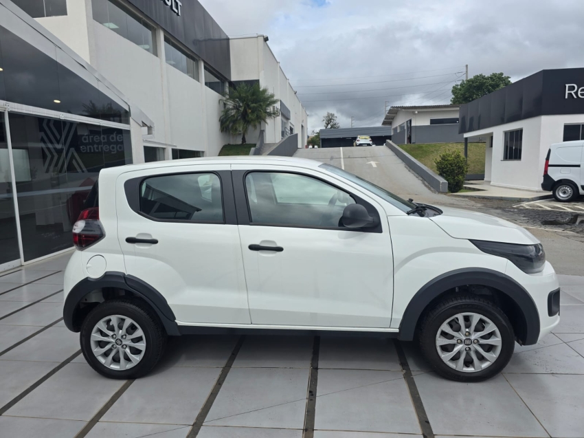 fiat mobi 1.0 evo flex like. manual 4p 2023
