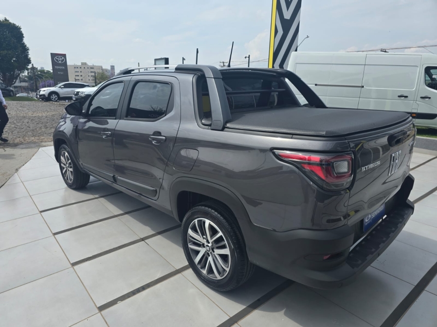 fiat strada 1.3 firefly flex volcano cd cvt 4p automatico 2025