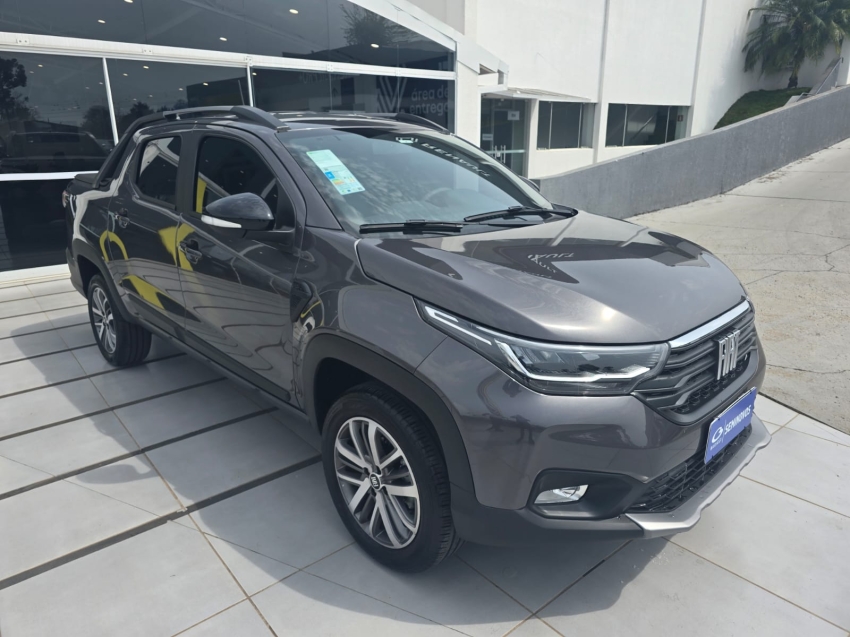 fiat strada 1.3 firefly flex volcano cd cvt 4p automatico 2025