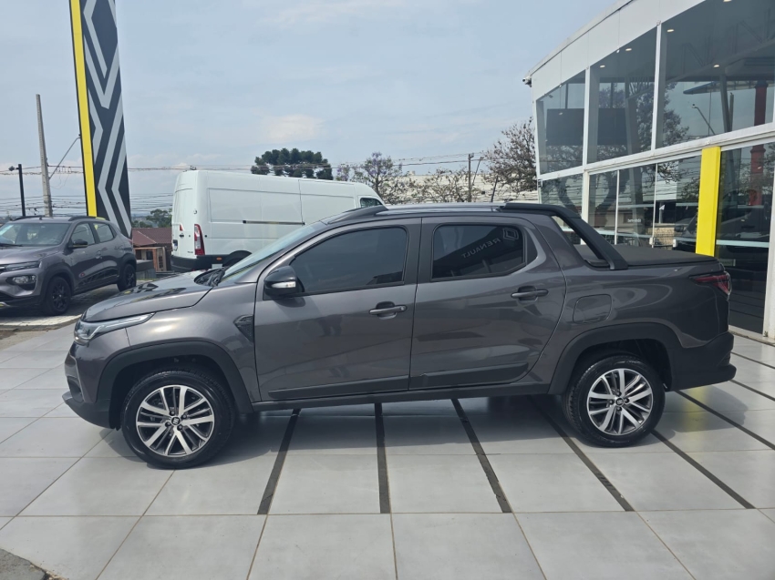 fiat strada 1.3 firefly flex volcano cd cvt 4p automatico 2025