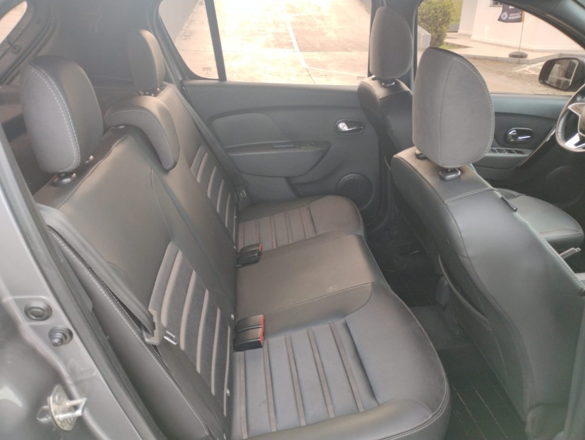 renault sandero 1.6 16v sce flex intense x-tronic 4p automatico 202010