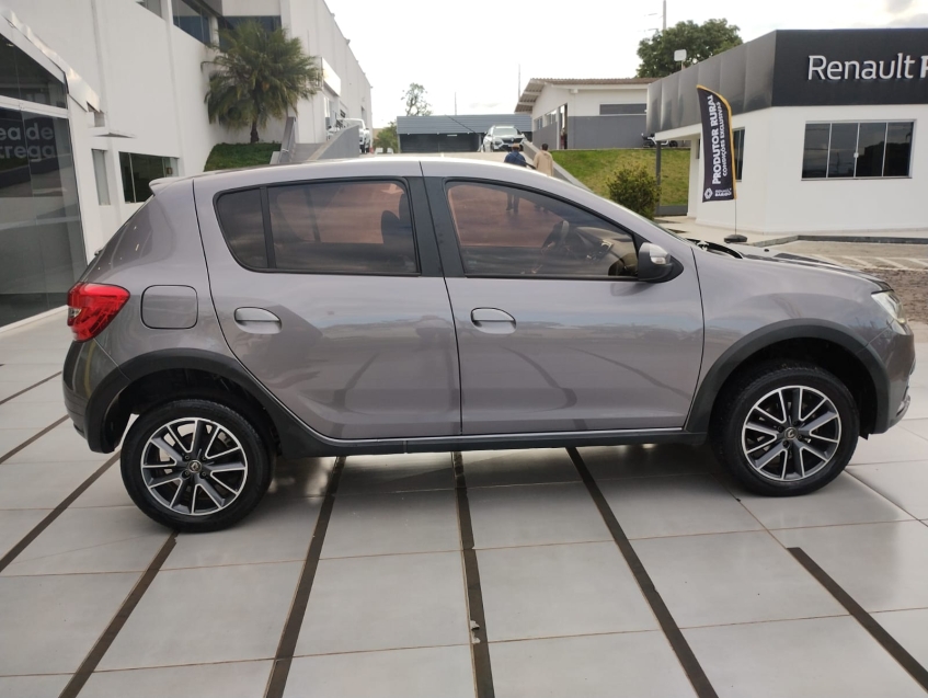 renault sandero 1.6 16v sce flex intense x-tronic 4p automatico 20207