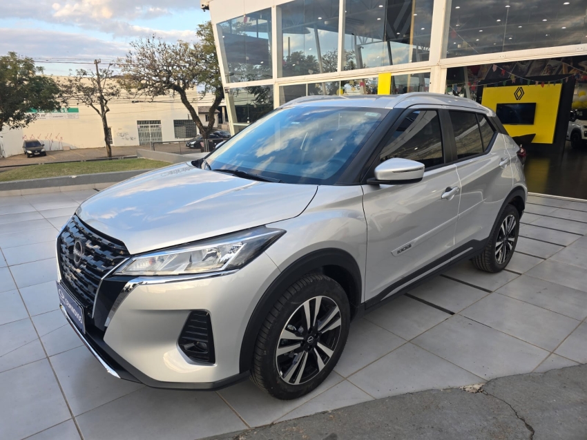 nissan kicks 1.6 16v flexstart exclusive xtronic flex 4p automatico 2024